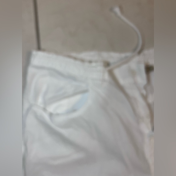 Calvin Klein - Picture 3 of 7